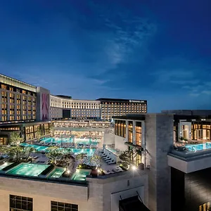 Paradise Hotel