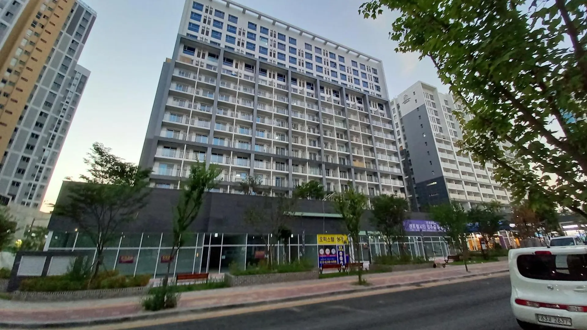 센트럴시티 블루스카이하우스 Incheon 0*,  South Korea